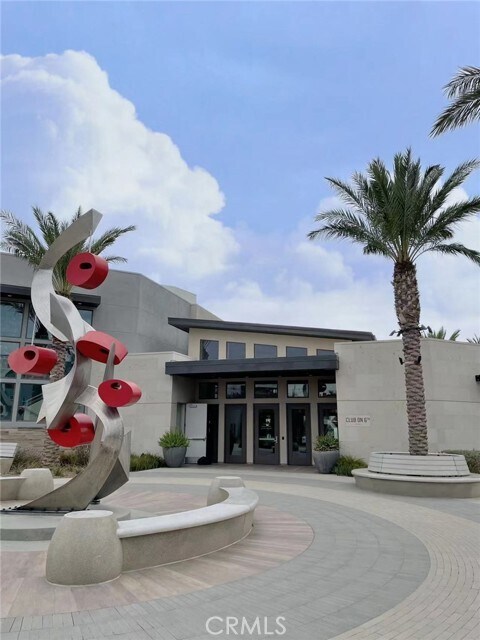 Building Photo - 11042 Momentum Dr