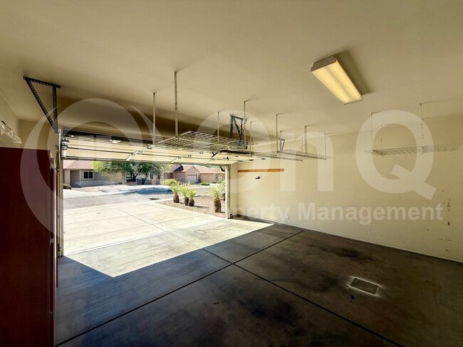 Building Photo - 3259 S Lakeside Ridge Loop