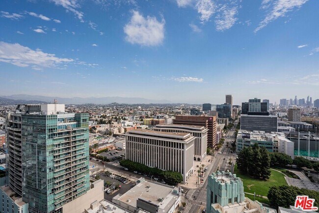 Building Photo - 3810 Wilshire Blvd