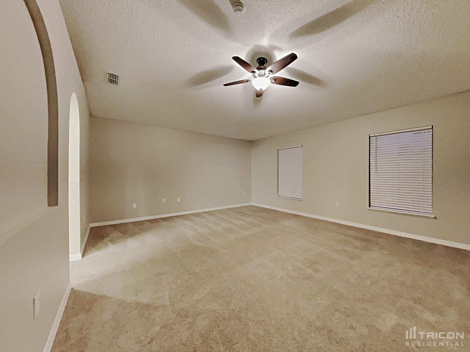 Building Photo - 10323 Frog Pond Dr