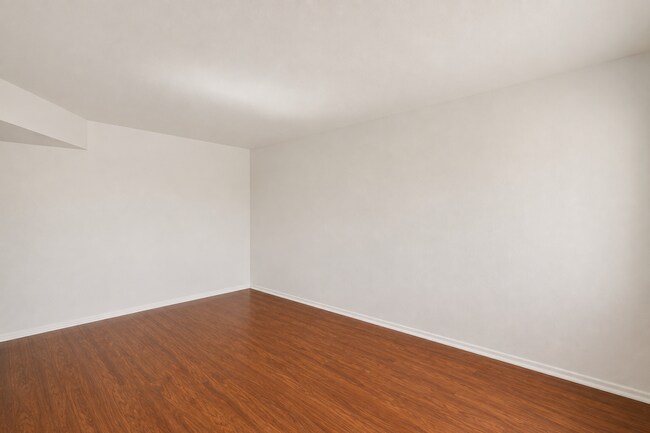 Building Photo - 45 N Phyllis-109