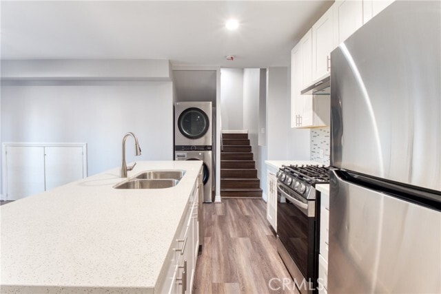 Building Photo - 7794 Skyhill Dr