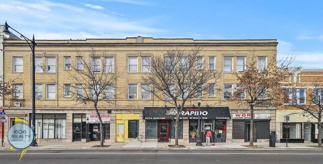 Building Photo - 3420 W Irving Park Rd