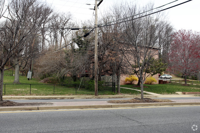 Primary Photo - Key Gardens