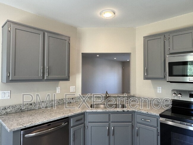 Building Photo - 11303 Golden Eagle Pl