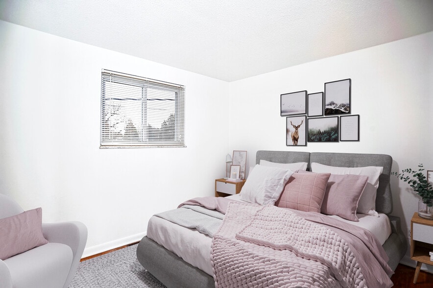 Building Photo - 105 E Barnes Ave