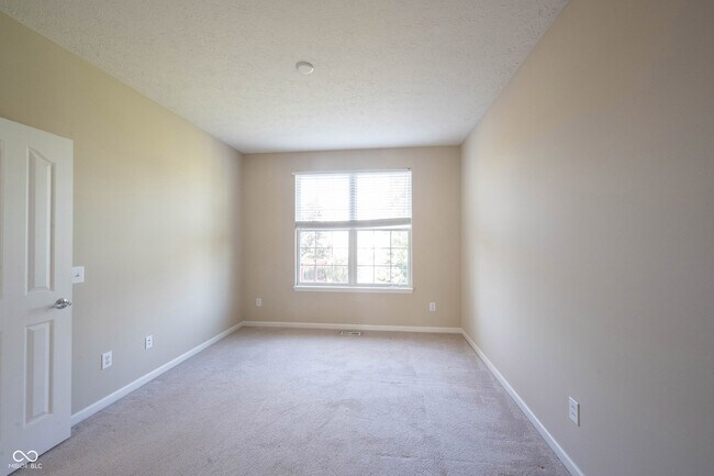 Building Photo - 13086 Avon Cross Way