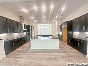 Building Photo - 418 Corwin Spgs