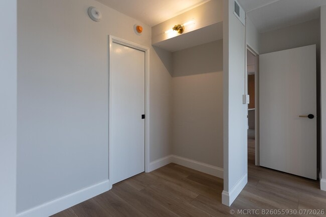 Building Photo - 2100 S Ocean Dr