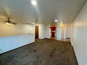 Building Photo - 4905 - York Duplex
