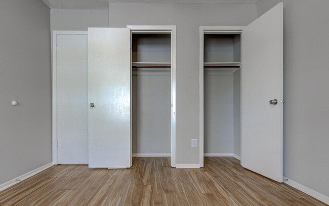 Building Photo - 2109 Singletree Ave