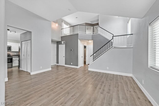 Building Photo - 262 Westwind Rd