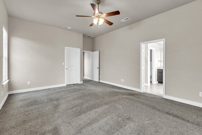 Building Photo - 9044 Antelope Ave