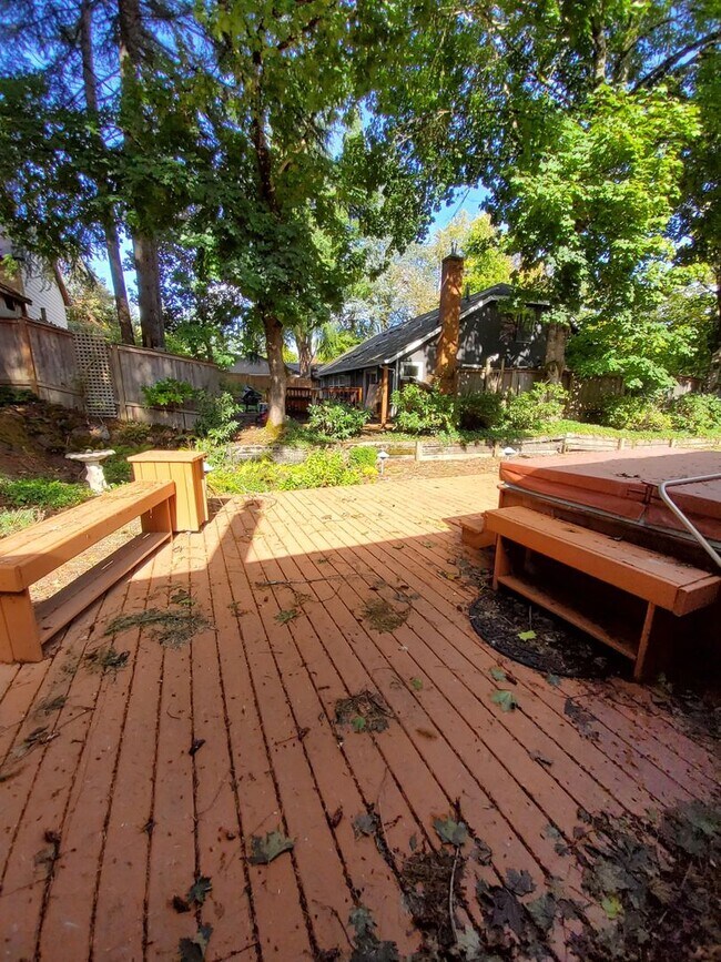 Building Photo - Great Home Near Hiteon Elementary