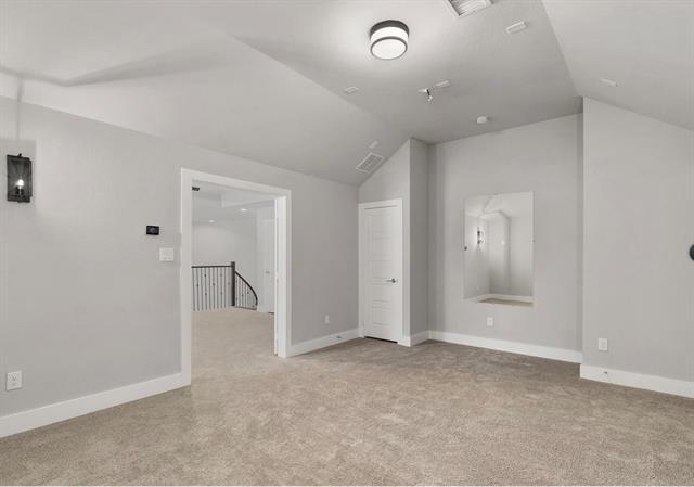 Building Photo - 584 Meandering Ln