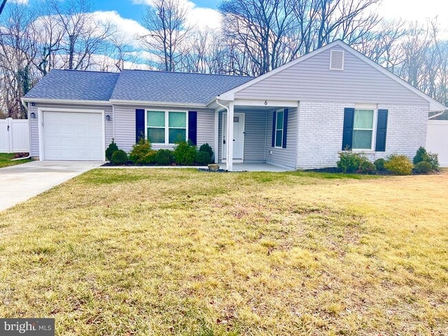 Building Photo - 6 Avery Dr