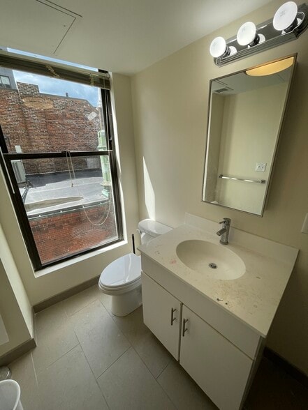 Building Photo - 30 Winter St