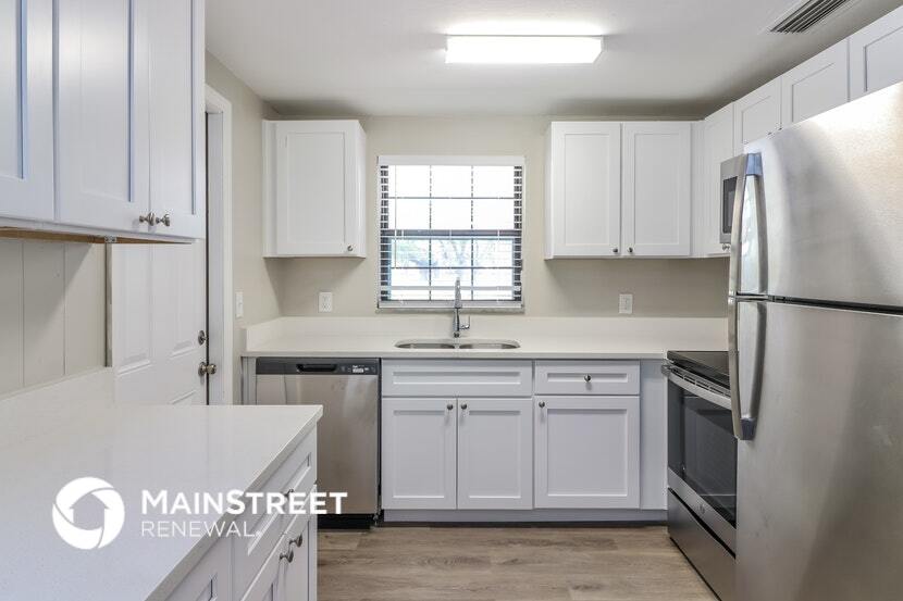 Building Photo - 3914 Deleuil Ave