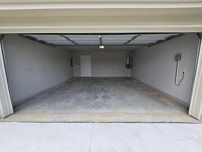 Building Photo - 5100 Stockton Ln
