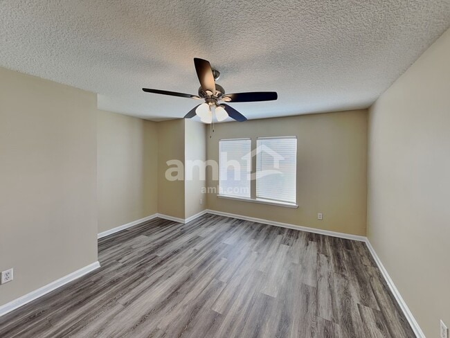 Building Photo - 76191 Long Pond Loop