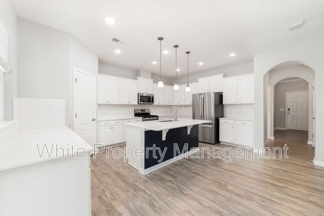 Building Photo - 757 Garrett Green Way