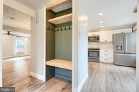 Building Photo - 1725 Beechbank Way