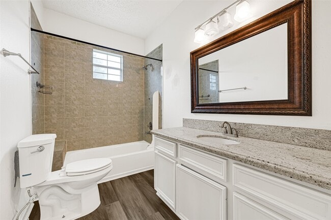 Building Photo - 10535 Emnora Ln