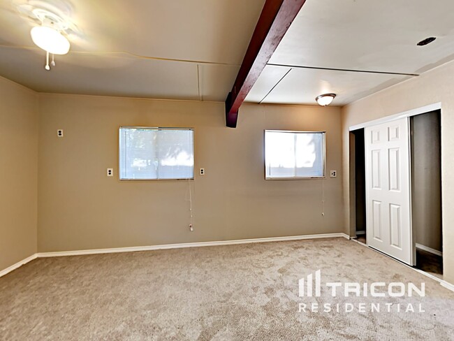 Building Photo - 235 Trudell Dr