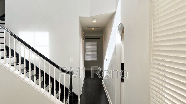 Building Photo - 7298 Heatherwood Dr