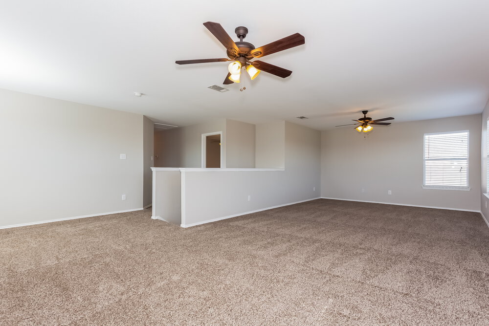 Building Photo - 5828 Ridge Lake Dr