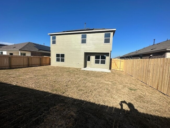 Building Photo - 312 Sonterra Dr