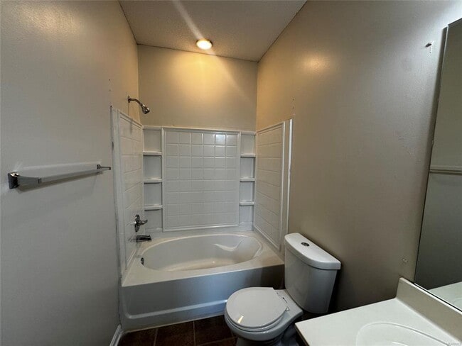 Building Photo - 185 Pine Meadows Cir