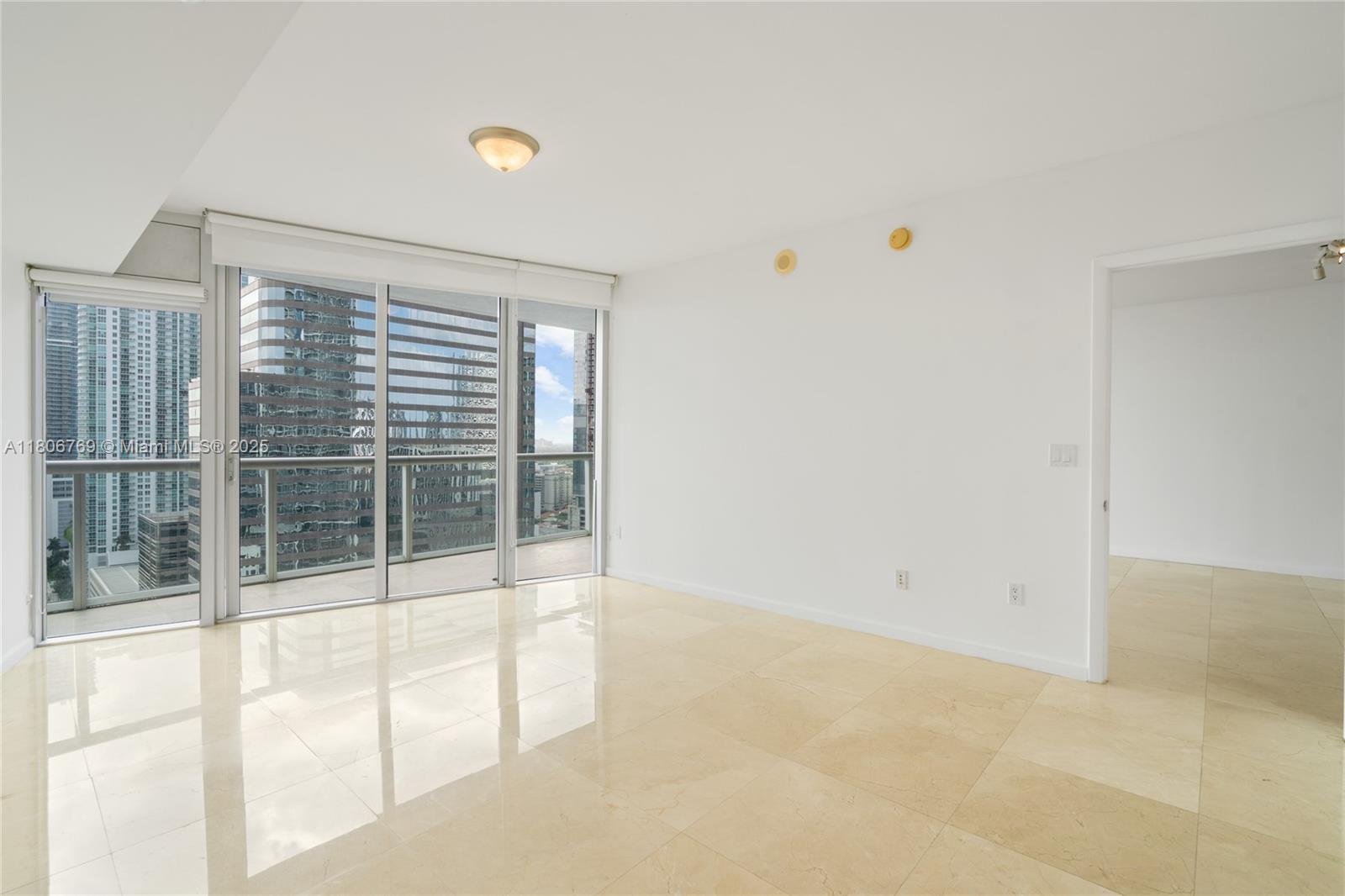 Building Photo - 475 Brickell Ave
