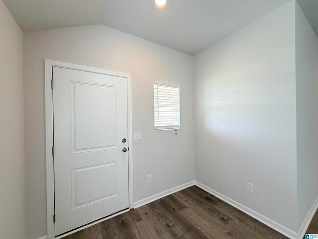 Building Photo - 360 TIMBER Pass