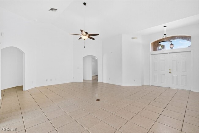 Building Photo - 2007 SW 43rd Terrace