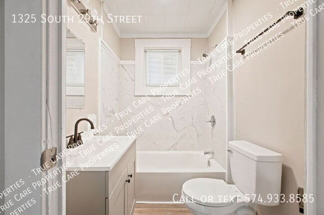 Building Photo - 1325 S 29th St