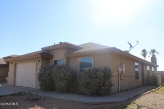 Building Photo - 12928 Hueco Pit Dr