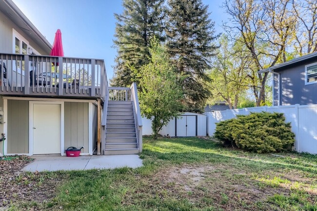 Building Photo - Spacious 5 BDR Lafayette Home - Close to Coal Creek Trail