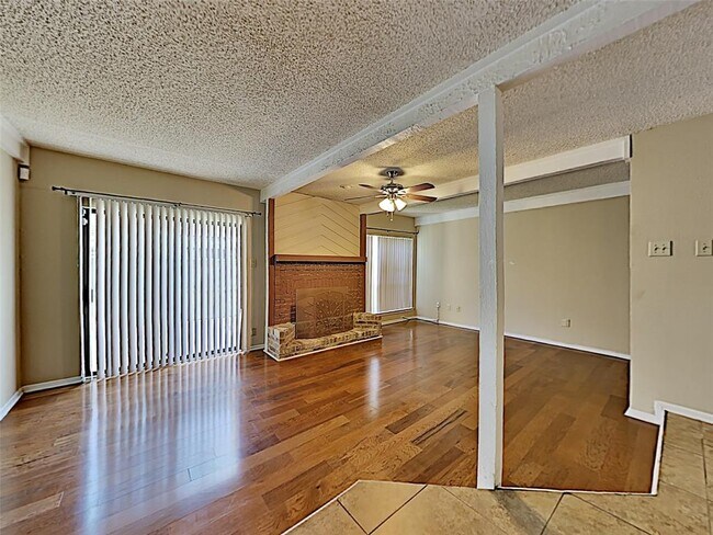 Building Photo - 777 Custer Rd