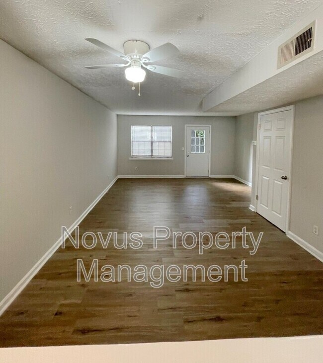 Building Photo - 765 South St