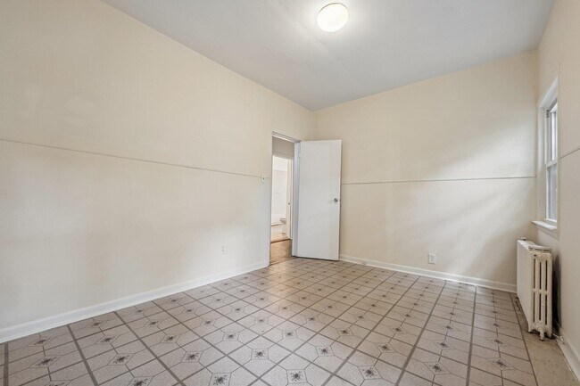 Building Photo - 414 Monastery Pl