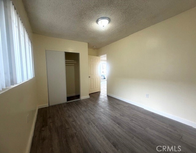 Building Photo - 10553 Poplar St