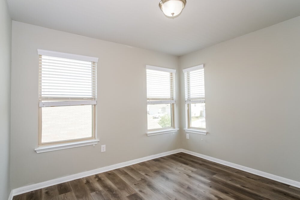 Building Photo - 311 Eagle Brook Ln