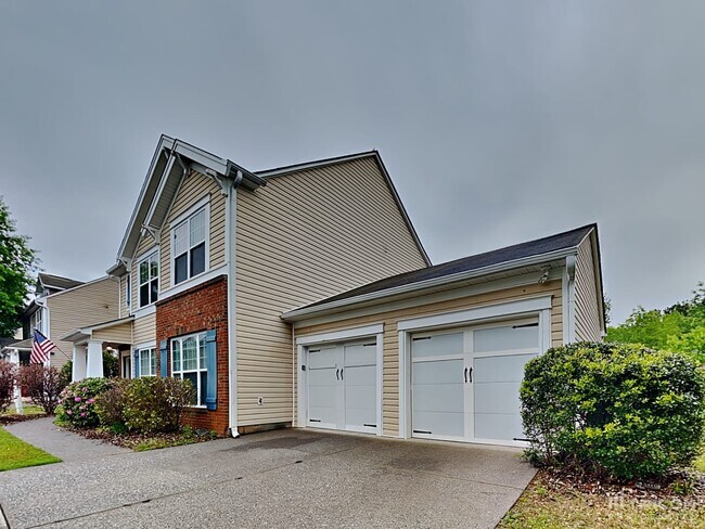 Building Photo - 100 Plumeria St