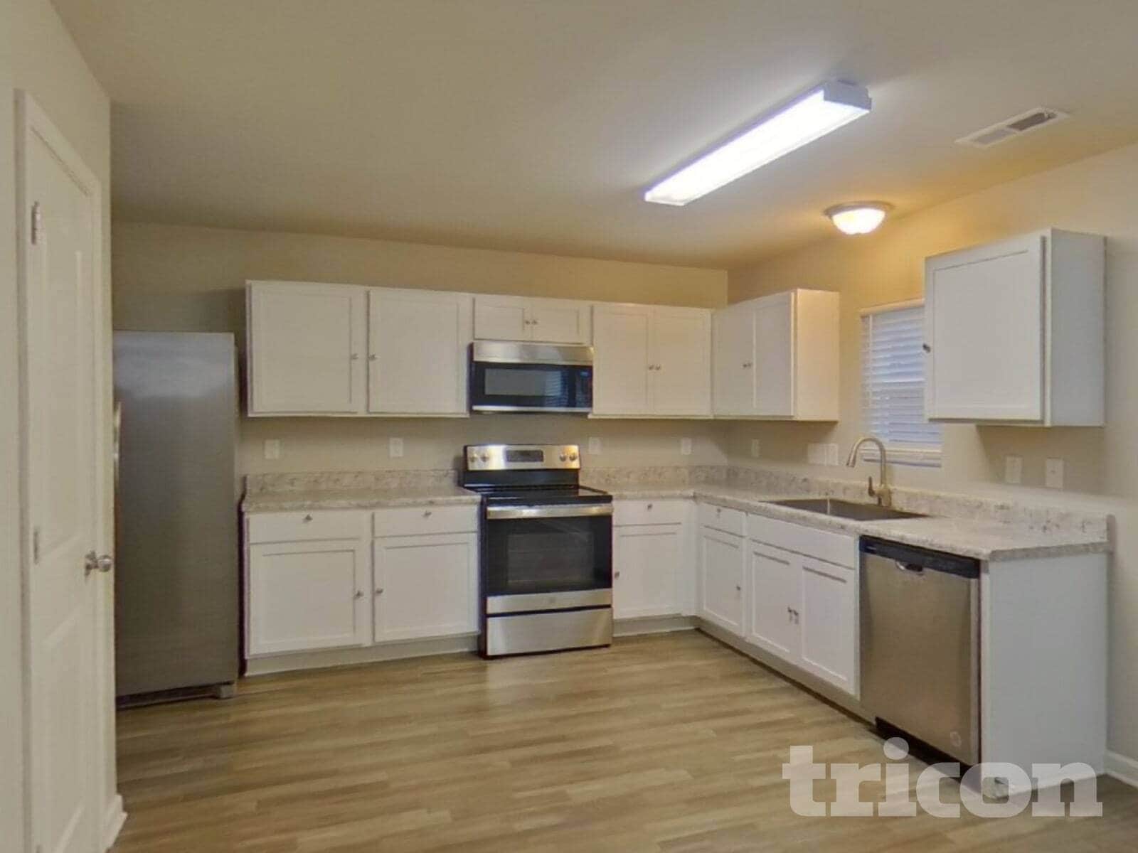 Building Photo - 437 Brookfield Dr