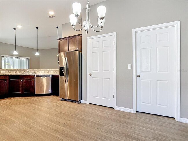 Building Photo - 225 Bella Verano Way
