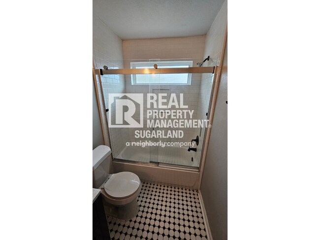 Building Photo - Elegant Living & Modern Comfort in Lexington Creek