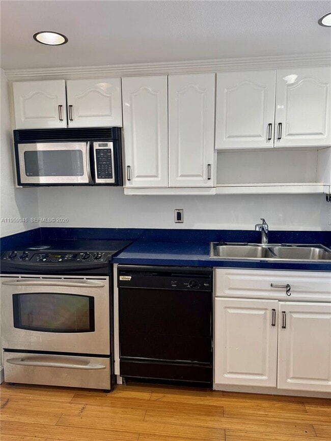 Building Photo - 13499 Biscayne Blvd