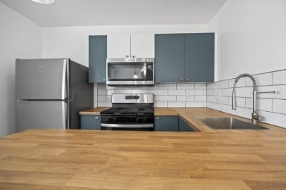 Building Photo - The Alamo Apartments