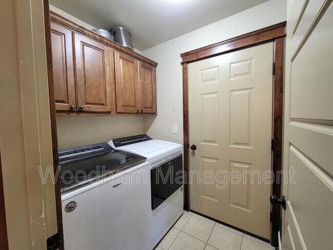 Building Photo - 103 Covey Ct